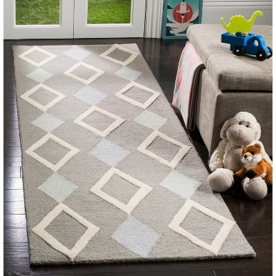 Safavieh Kids SFK902 Hand Tufted Area Rug - Safavieh 3 Safavieh Kids SFK902 Hand Tufted Area Rug - Safavieh