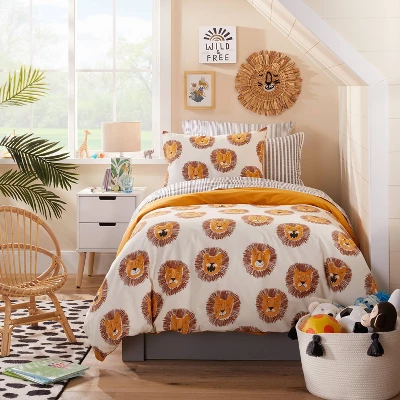 Water Hyacinth Lion Head Kids' Wall Décor Natural - Pillowfort™ 5 Water Hyacinth Lion Head Kids' Wall Décor Natural - Pillowfort™ - Image 3